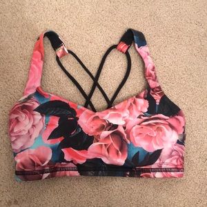 Lululemon sports bra